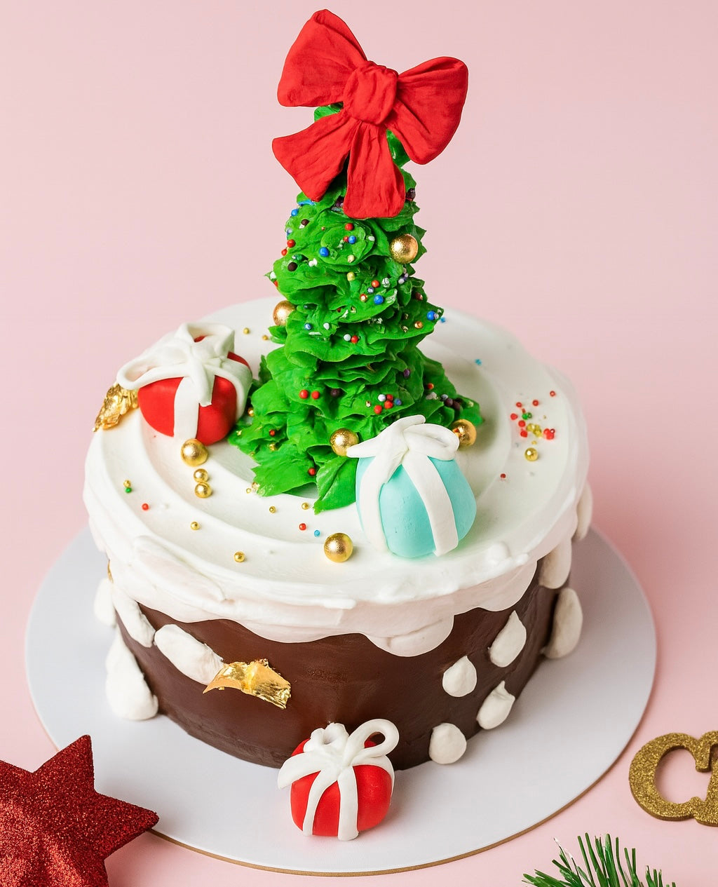 Christmas Tree Celebration Cake