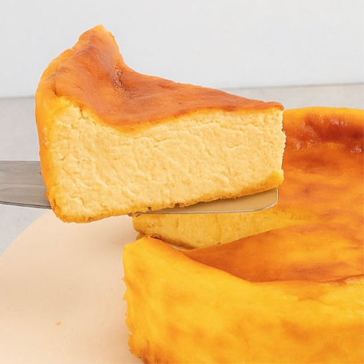 Mango Basque Cheesecake