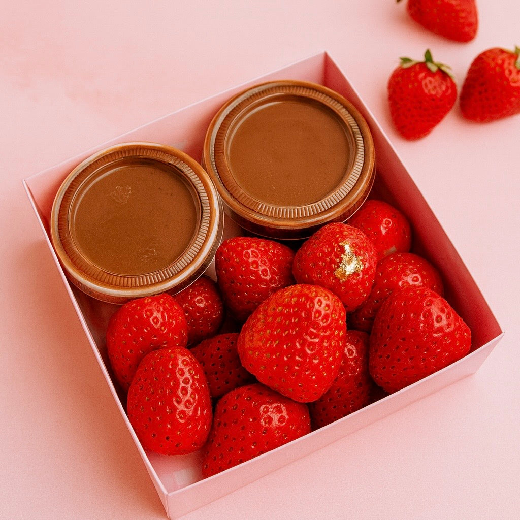 Fresh Strawberries x Belgian Chocolate Sauce