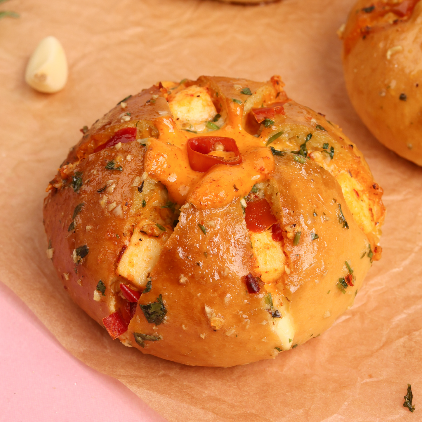 Tandoori Paneer Garlic Cheese Buns